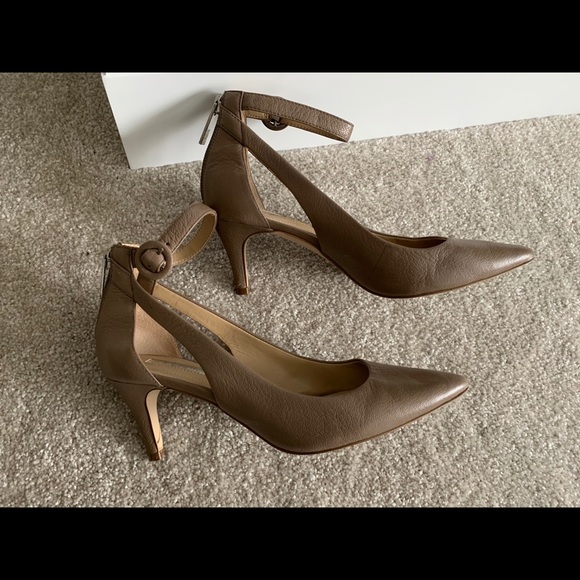 ‘BCBGeneration’ Pumps - Taupe Genuine Leather - Picture 3 of 5